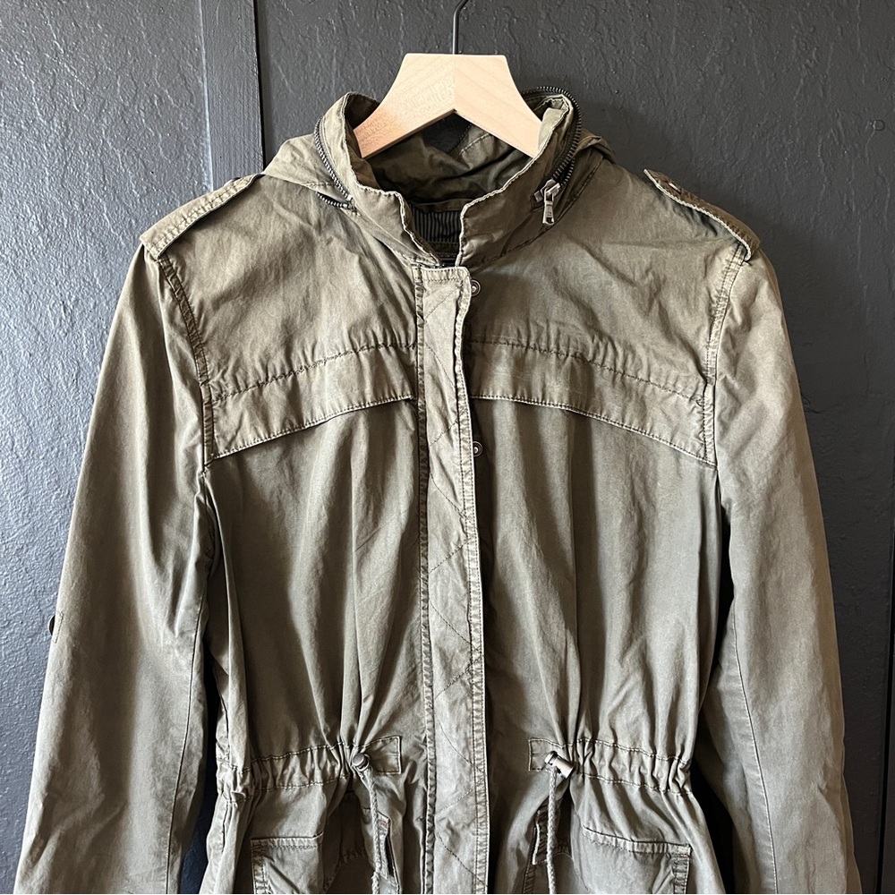 Levi's Utility Jacket - Picture 2 of 16